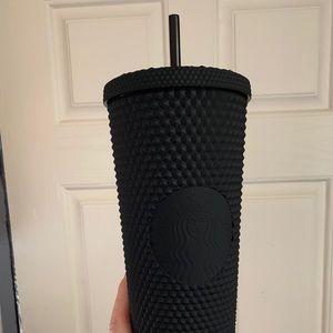 Venti Spiked Cup